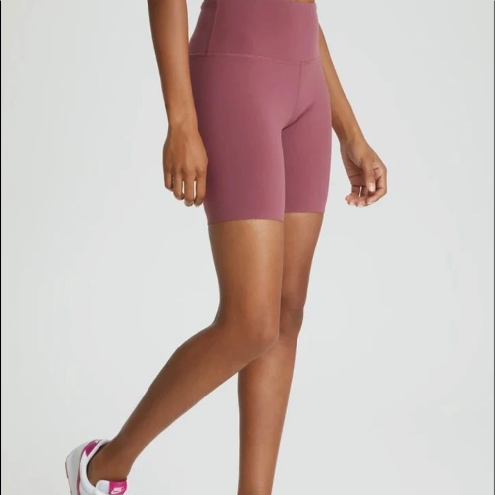 Lululemon Wunder Train Biker Shorts 6” Dusty Rose ✨💓